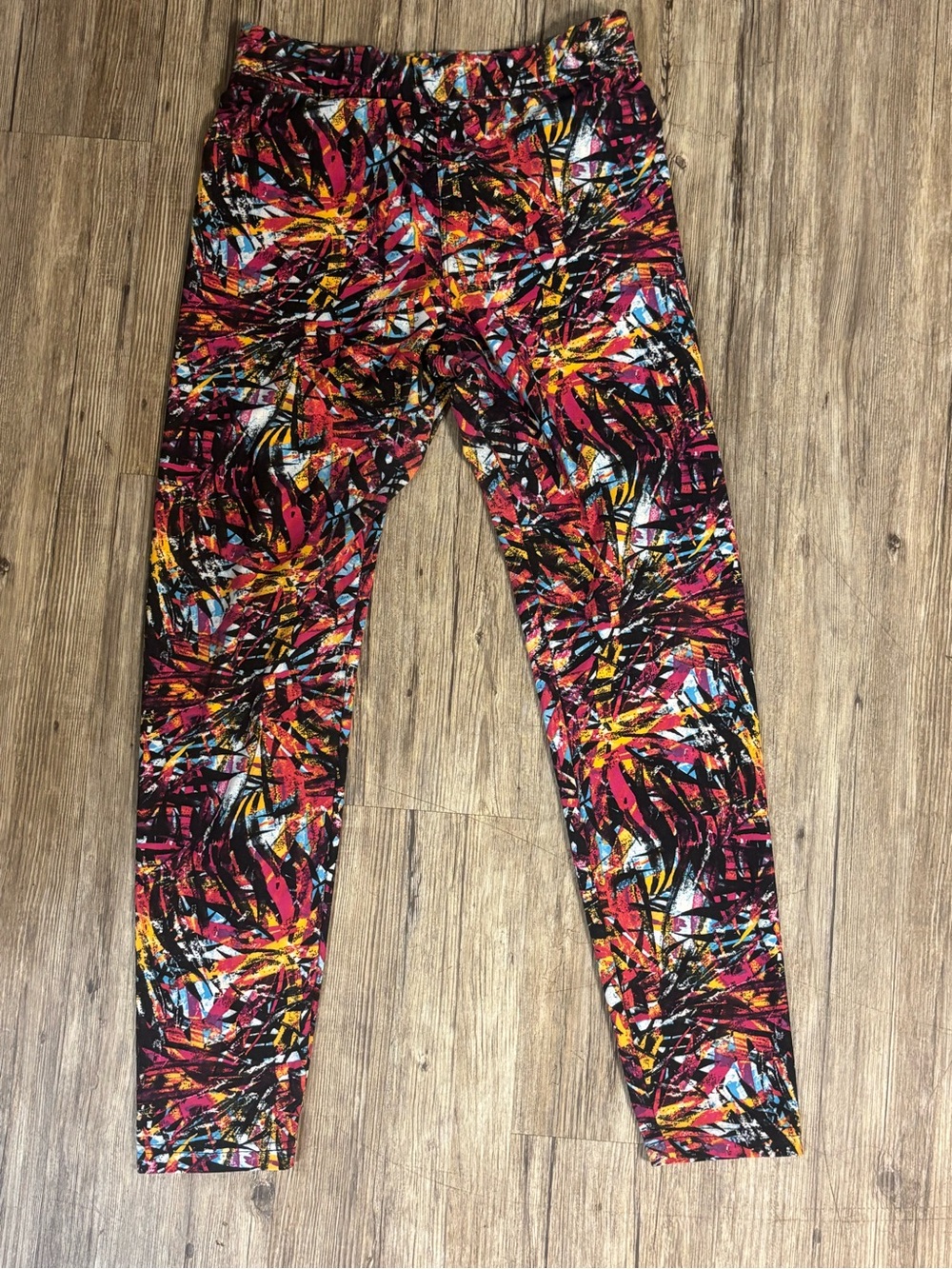 Vibrant Abstract Print Leggings in Multi-Color